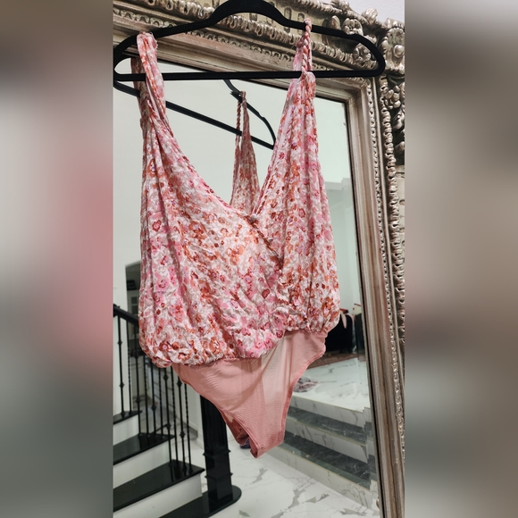NEW Free People Siren Song Sleeveless Draped Bodysuit Ivory/Pink Floral - Picture 5 of 7